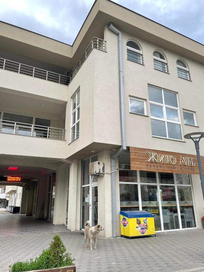 City Center Apartment Ohrid Buitenkant foto
