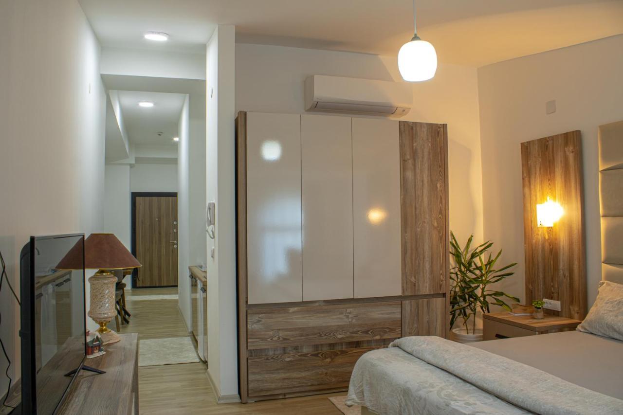 City Center Apartment Ohrid Buitenkant foto