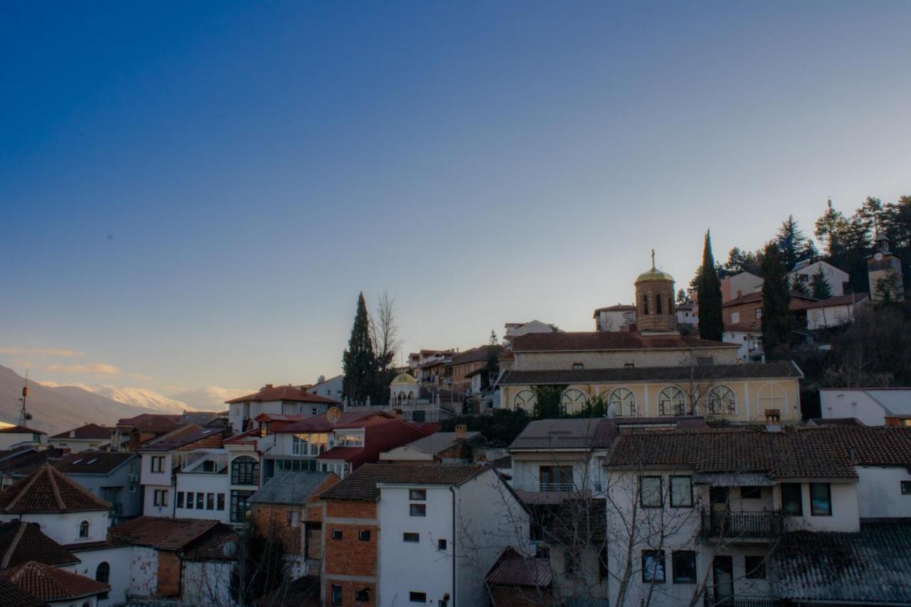 City Center Apartment Ohrid Buitenkant foto